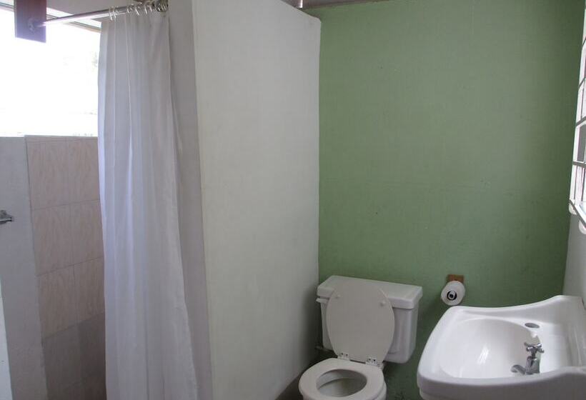 Kingsworth Bed And Breakfast