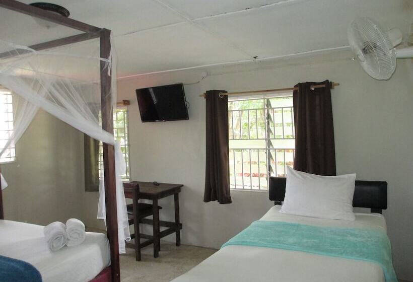 Kingsworth Bed And Breakfast