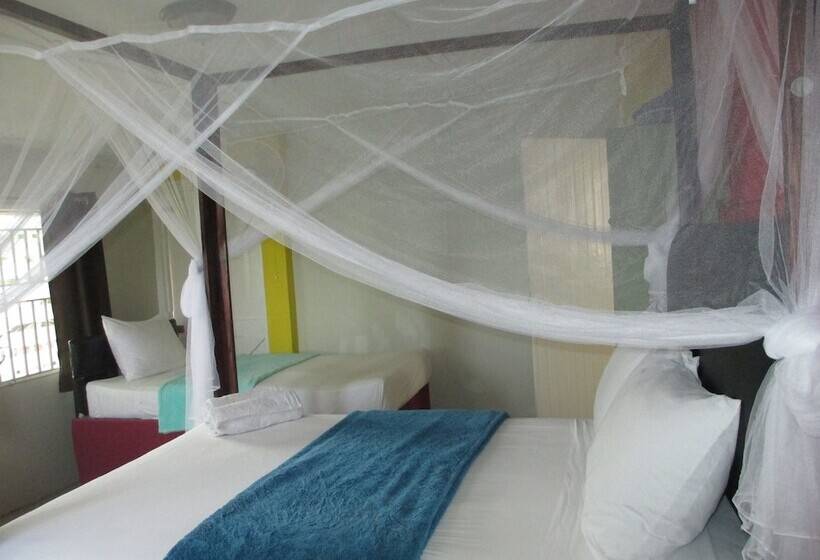 Kingsworth Bed And Breakfast