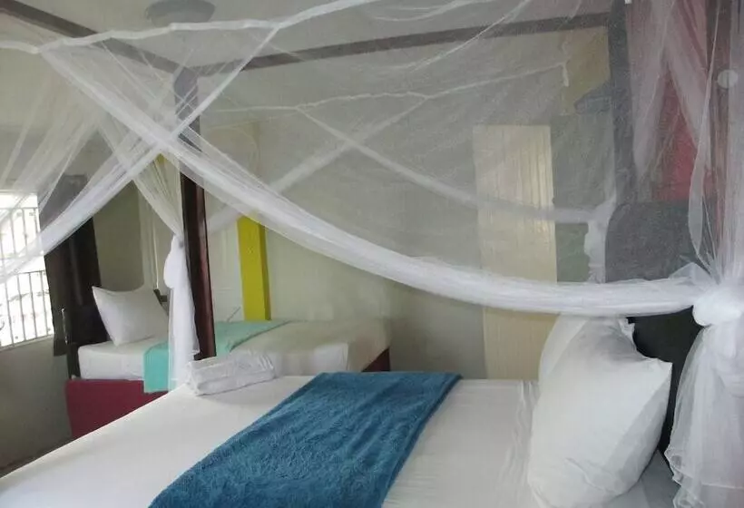 Kingsworth Bed And Breakfast