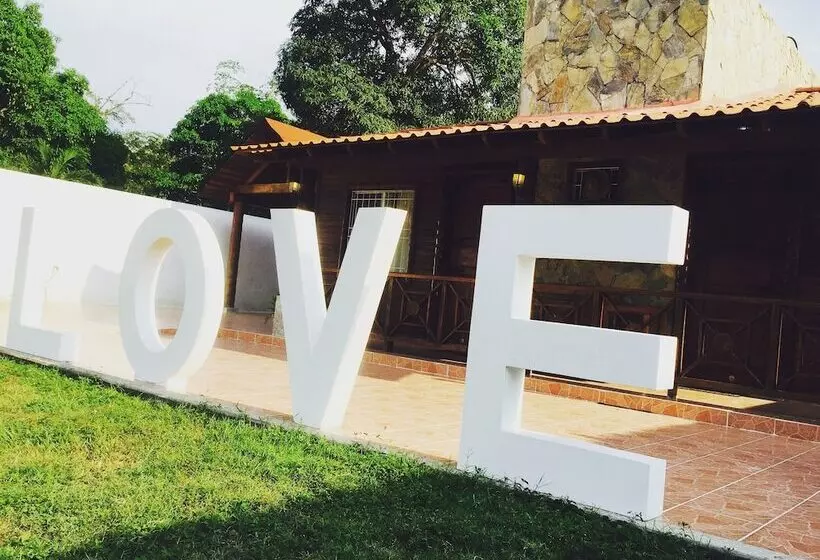 ペンション Los Fundadores Estancia Ecológica