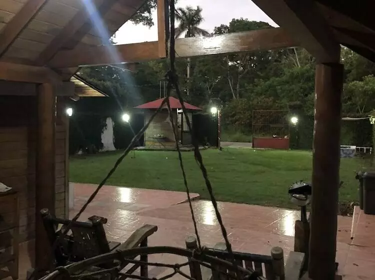 ペンション Los Fundadores Estancia Ecológica