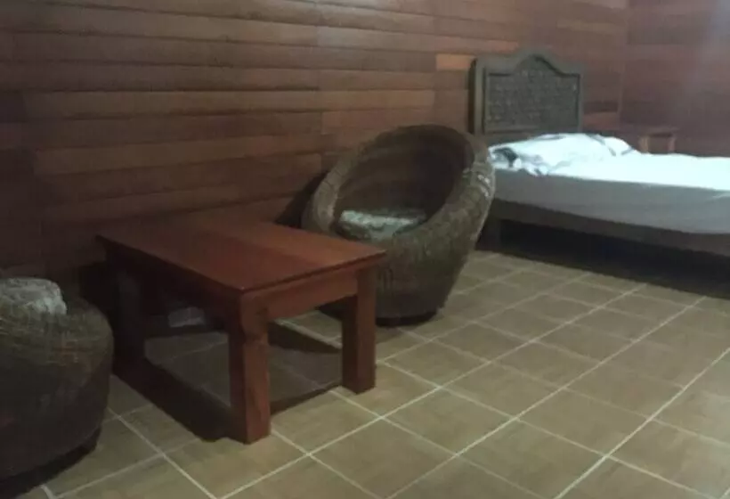 ペンション Los Fundadores Estancia Ecológica