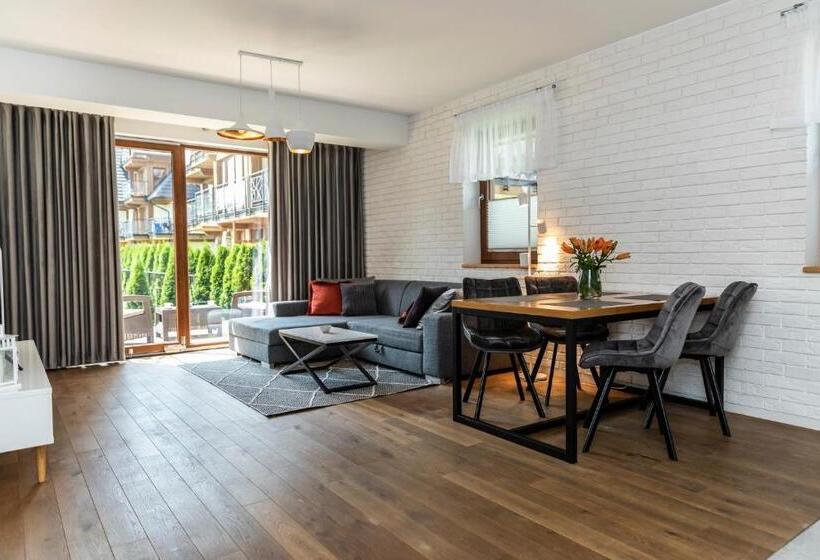 Szymoszkowa Residence