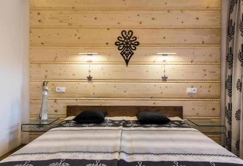 Szymoszkowa Residence