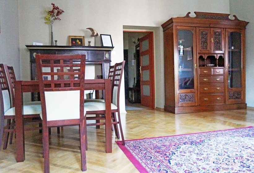 Aaa Stay Market Square Old Town