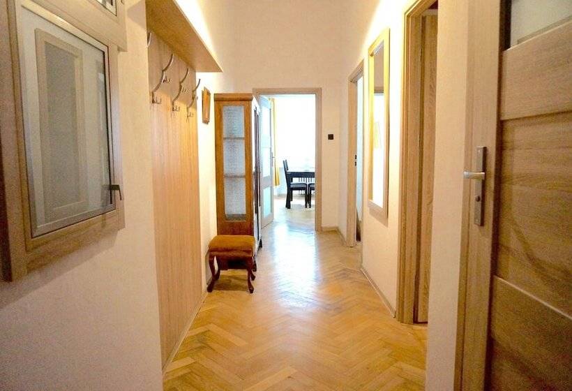 Aaa Stay Market Square Old Town