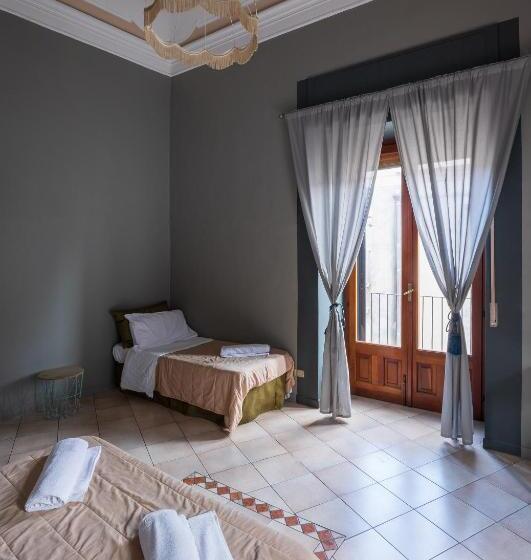 مبيت وإفطار Terrazza Santa Chiara