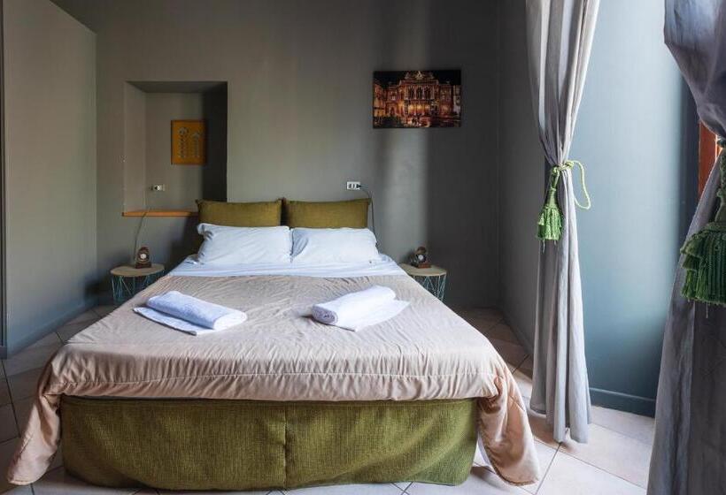 مبيت وإفطار Terrazza Santa Chiara