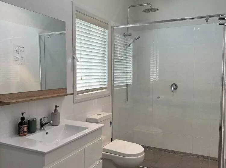 Blueberry Hills On Comleroy Farmstay   Self Contained Cottages