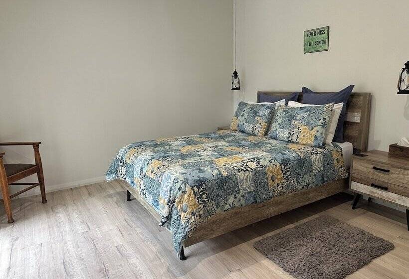 Blueberry Hills On Comleroy Farmstay   Self Contained Cottages