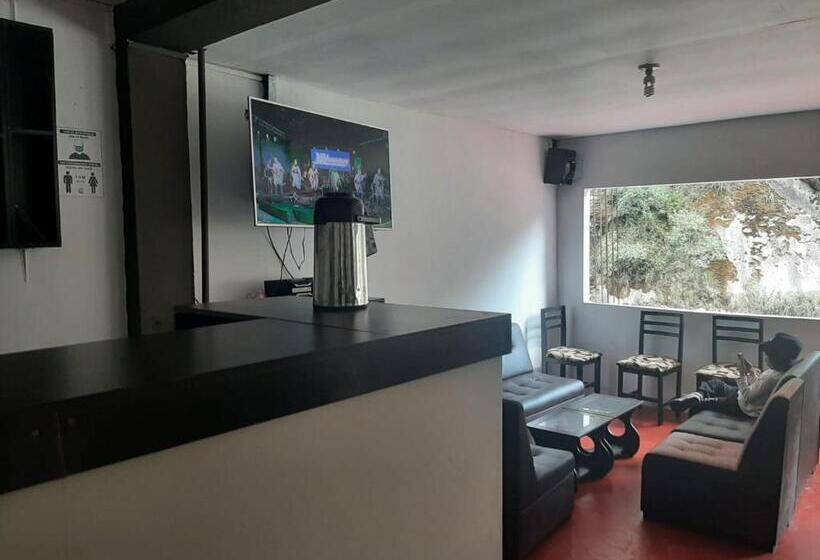 Casa Machu Picchu Hostel
