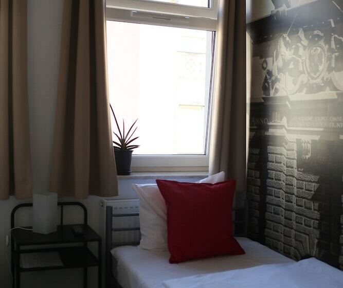 Elewator Gdańsk Hostel