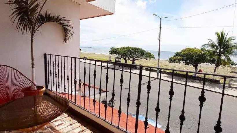 هتل Las Brisas