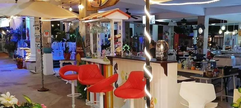 هتل Las Brisas