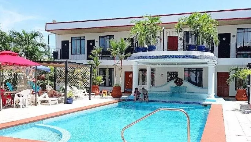 هتل Las Brisas