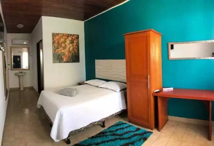 هتل Las Brisas