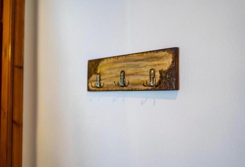 膳宿费 Poseidon Apartments