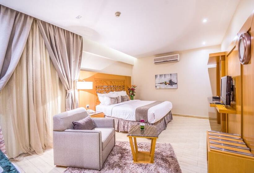 Al Muhaidb Al Malaz Al Jamiah