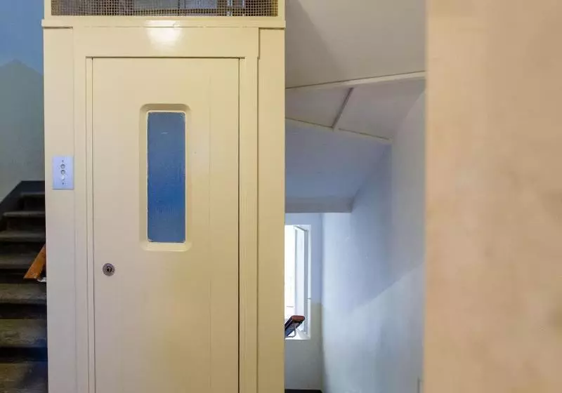تختخواب و صبحانه Relais Tosinghi