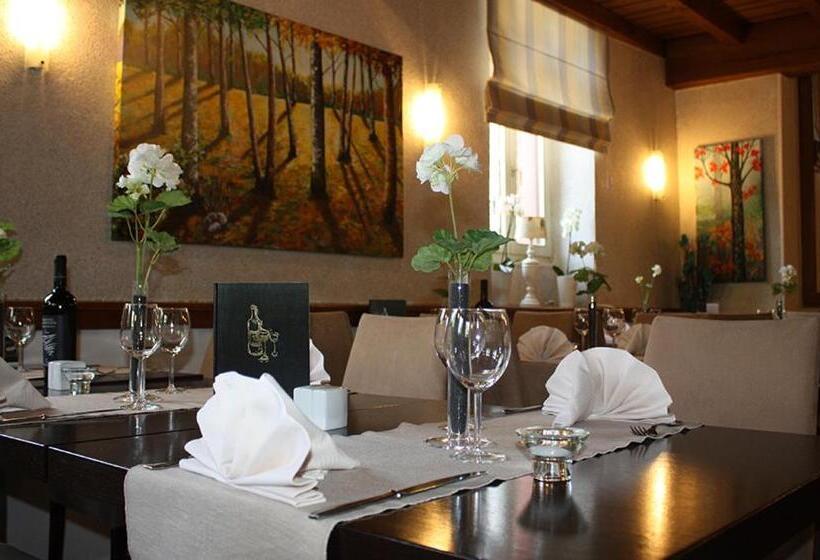 هتل Op Der Bleech