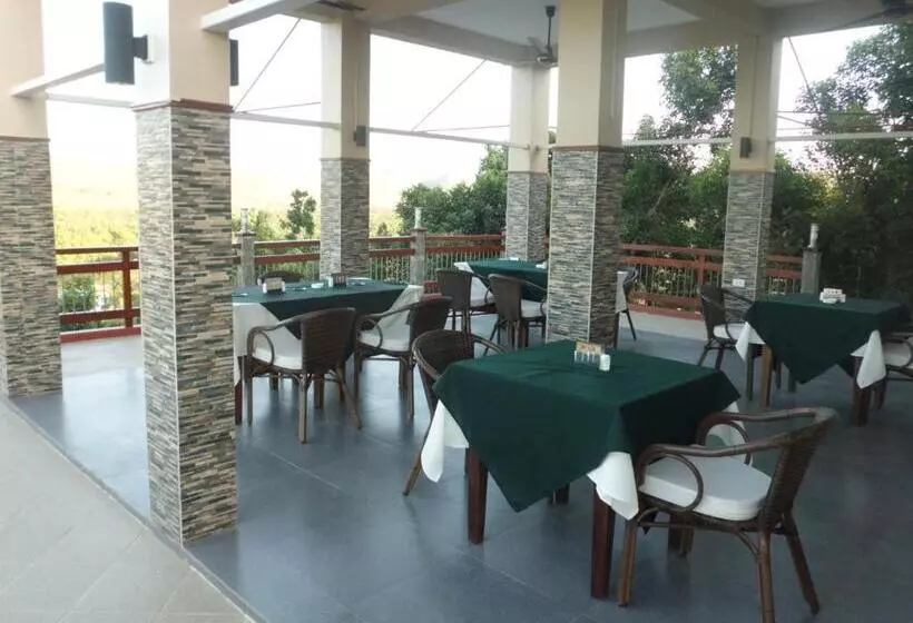 ホテル The Riverhouse