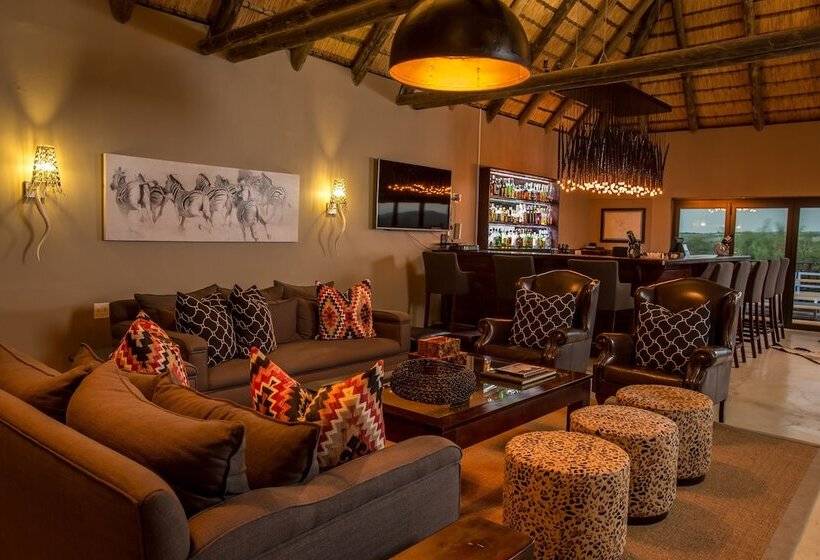 ホテル Umzolozolo Private Safari Lodge & Spa