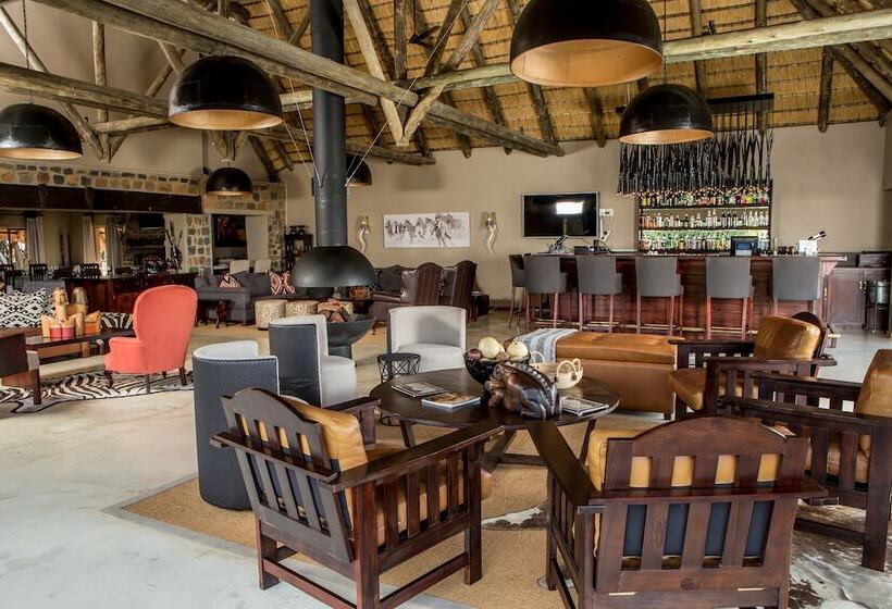 ホテル Umzolozolo Private Safari Lodge & Spa