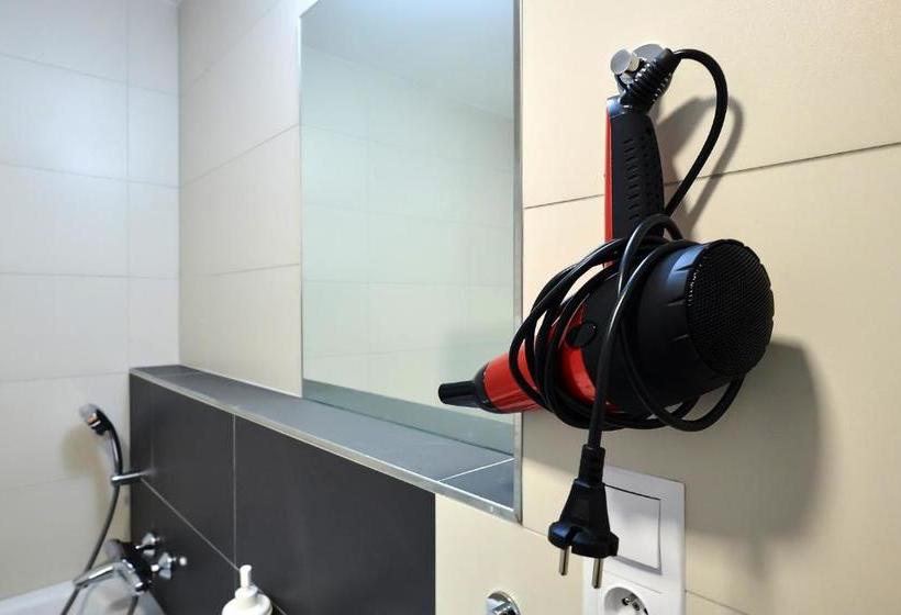 Krakovska Cr Apartments