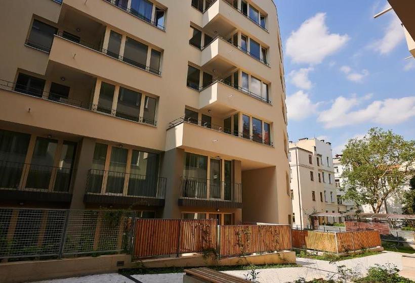 Krakovska Cr Apartments