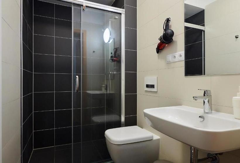 Krakovska Cr Apartments