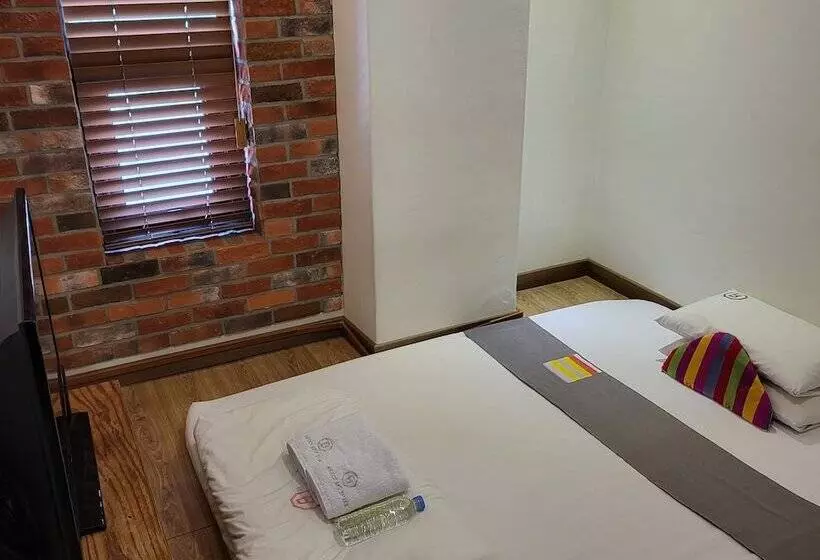 ペンション Becky Guesthouse