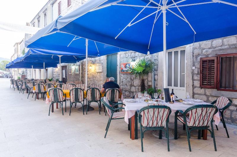 بنسيون Bed&breakfast Sorgo Palace