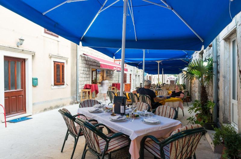 بنسيون Bed&breakfast Sorgo Palace