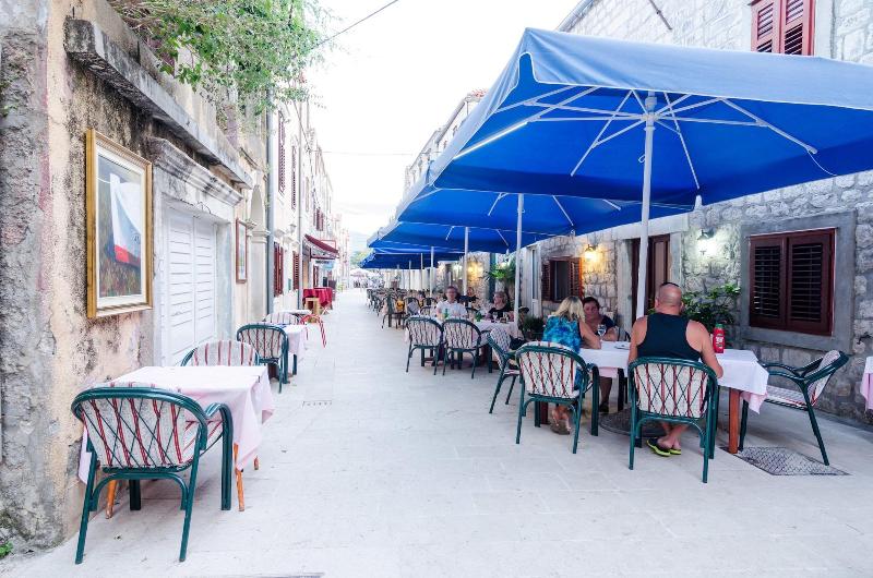 بنسيون Bed&breakfast Sorgo Palace