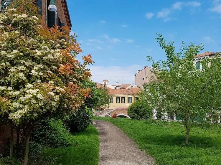 پانسیون Inlaguna