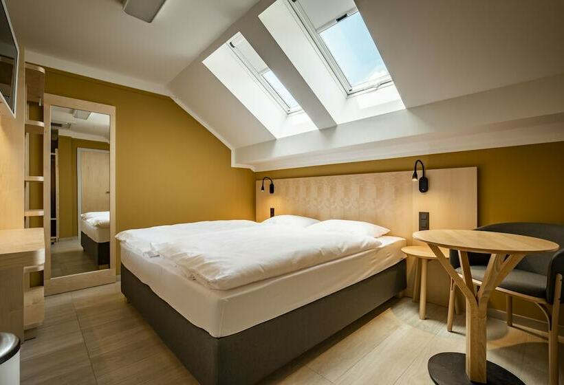 بنسيون Penzión Jesenský