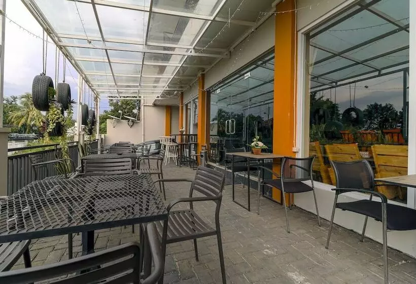 Majatalo Reddoorz Near Exit Toll Bogor