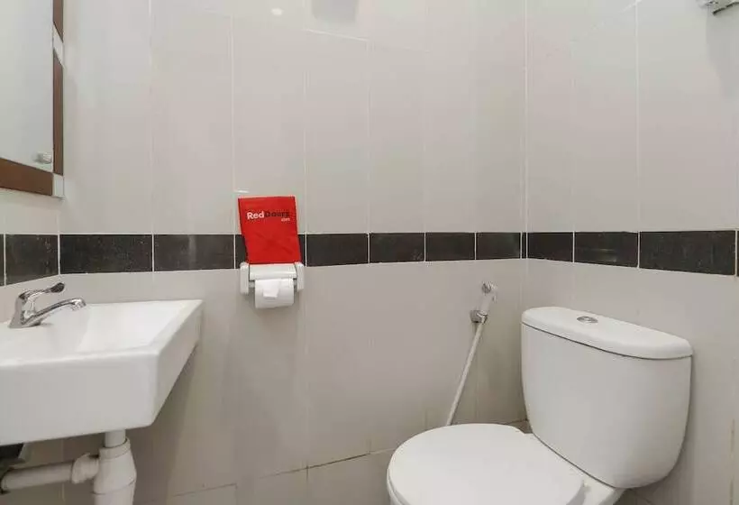 Majatalo Reddoorz Near Exit Toll Bogor