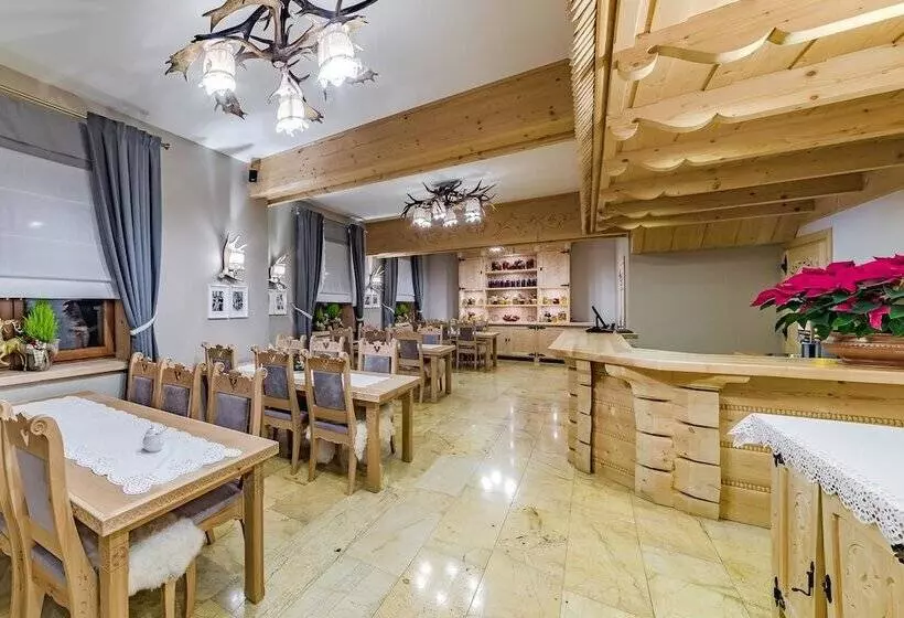 Pensjonat Dziubas   5 Minut Na Piechotę Do Stacji Narciarskiej Kotelnica I Term Bania, Parking Przy