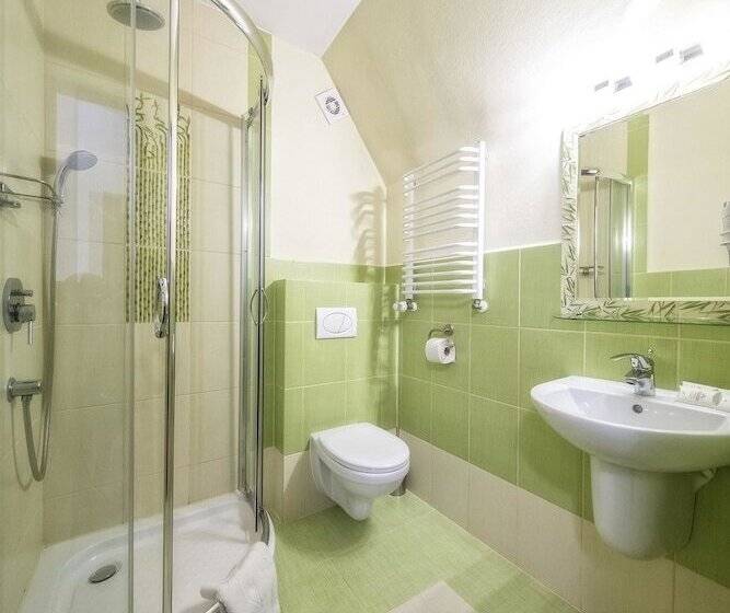 Pensjonat Dziubas 5 Minut Na Piechotę Do Stacji Narciarskiej Kotelnica I Term Bania, Parking Przy