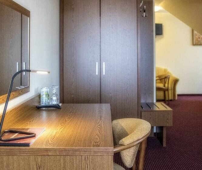 Pensjonat Dziubas 5 Minut Na Piechotę Do Stacji Narciarskiej Kotelnica I Term Bania, Parking Przy