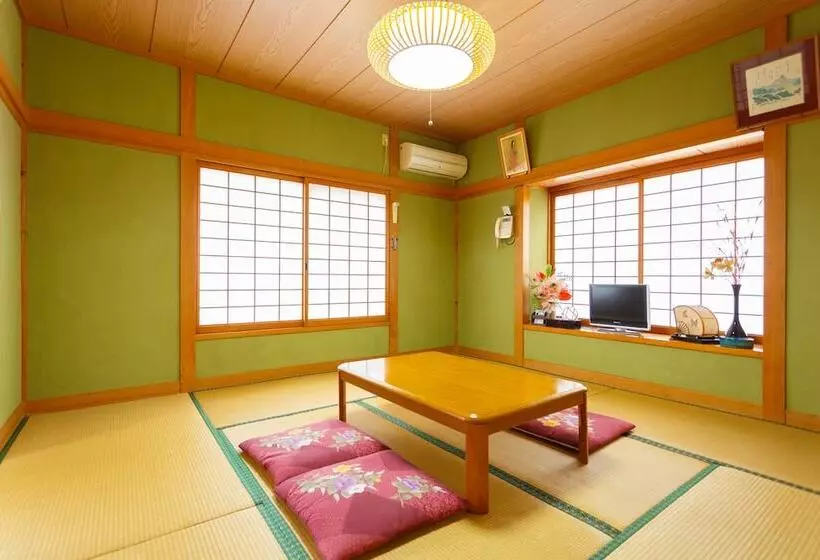 旅館 Yufuin Inakasou