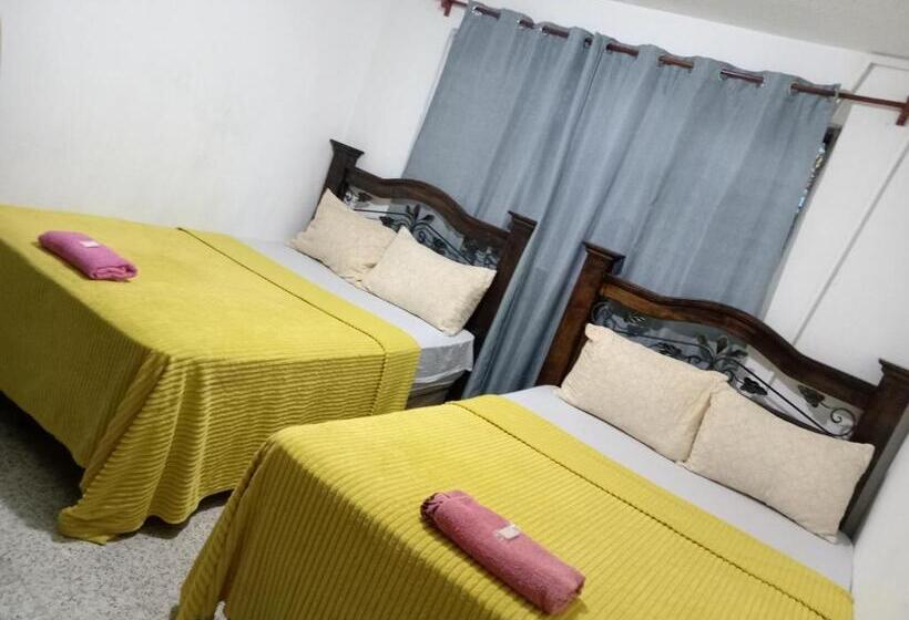 هاستل Historico Maya