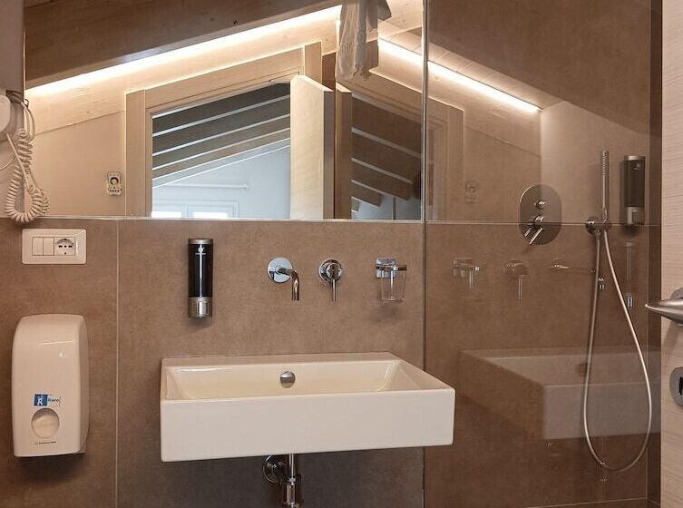 تختخواب و صبحانه Giulietta Nei Sassi