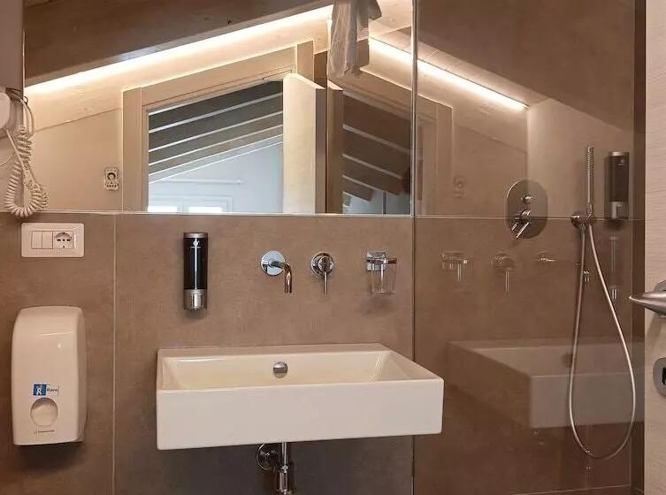 تختخواب و صبحانه Giulietta Nei Sassi