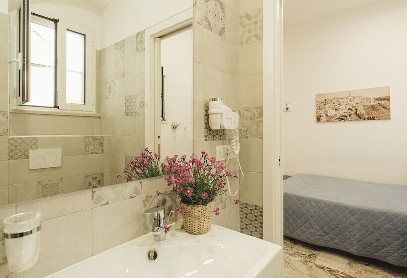 تختخواب و صبحانه Giulietta Nei Sassi