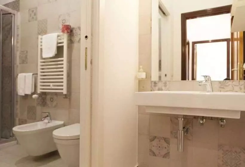 تختخواب و صبحانه Giulietta Nei Sassi