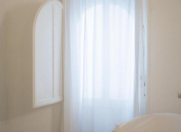 تختخواب و صبحانه Sui Tetti Luxury Rooms