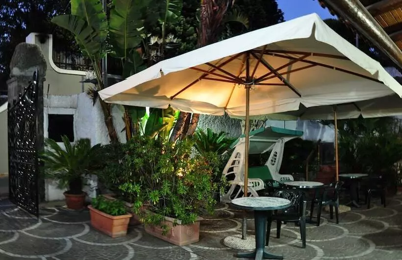 مسافرخانه Casa Cigliano